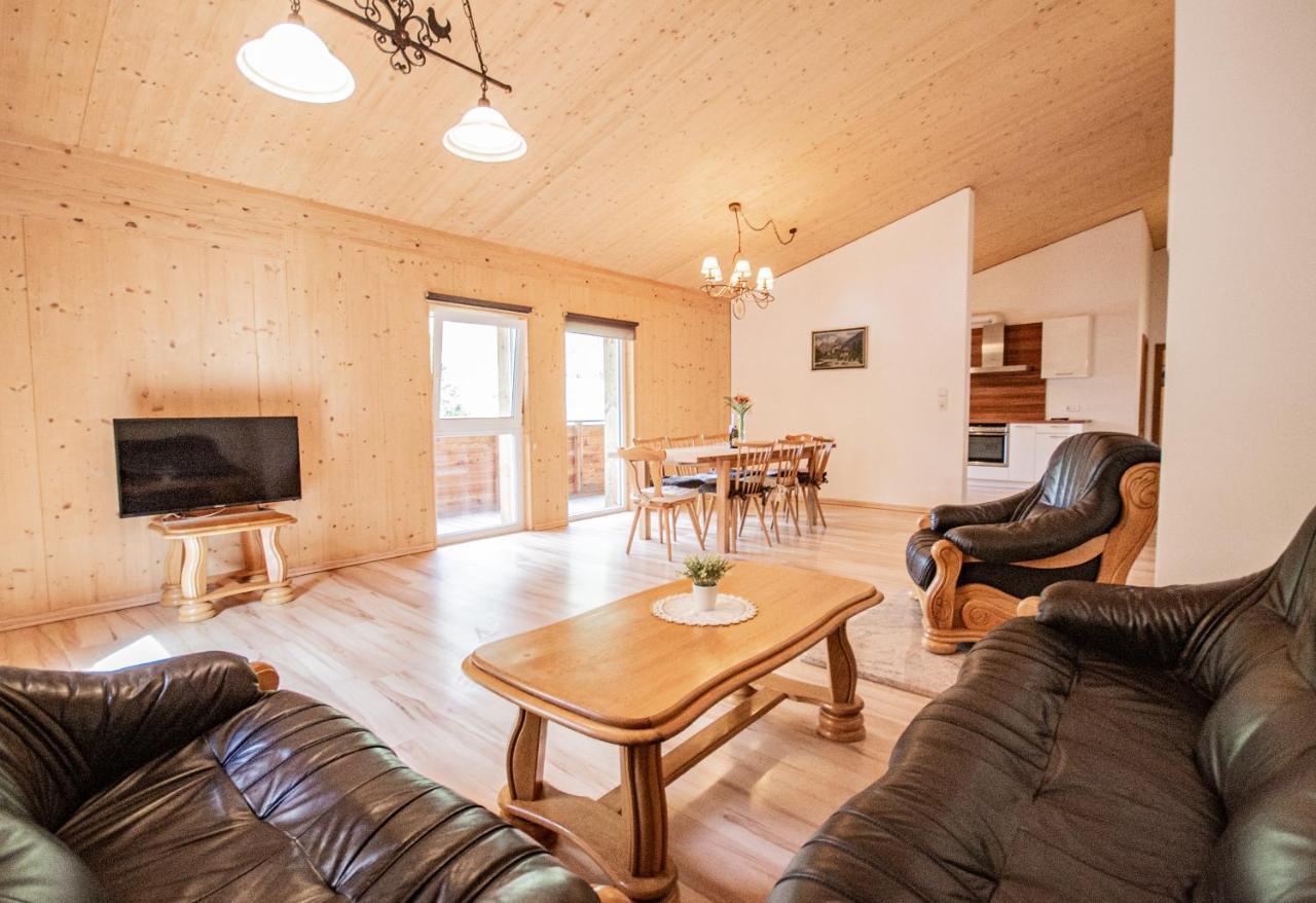 Gschnitzerhof Apartment Bagian luar foto