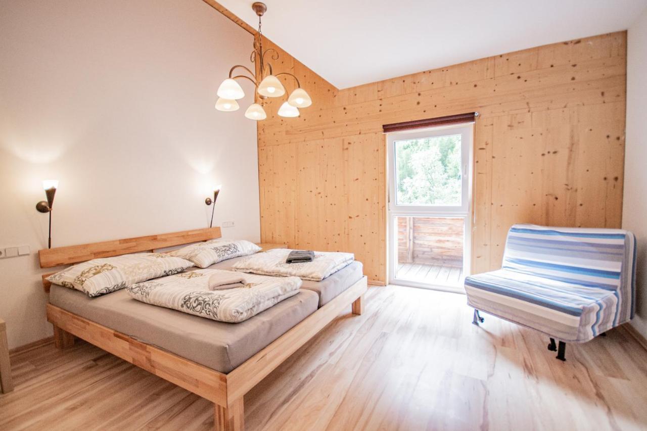 Gschnitzerhof Apartment Bagian luar foto