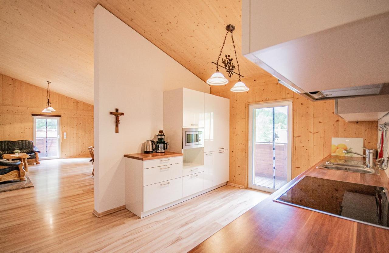 Gschnitzerhof Apartment Bagian luar foto