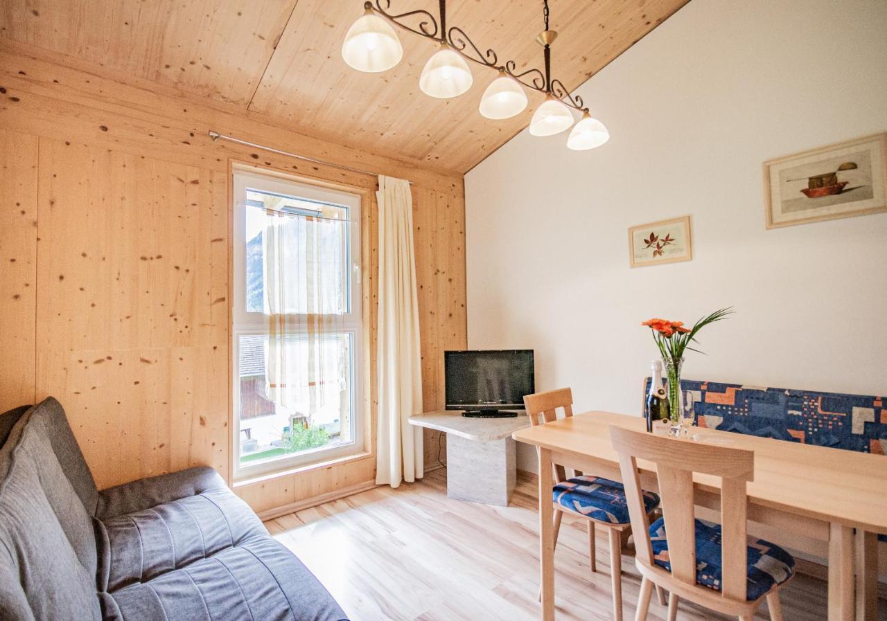 Gschnitzerhof Apartment Bagian luar foto