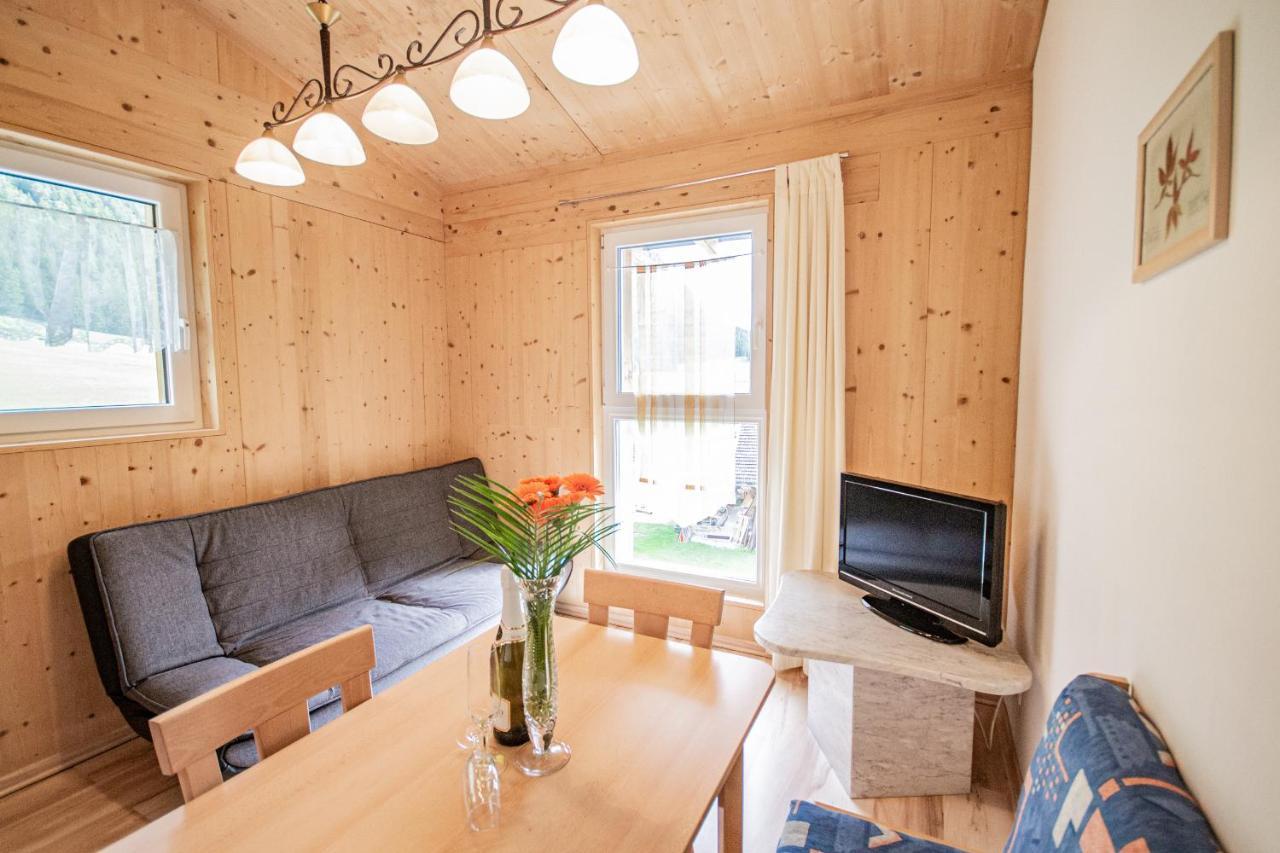 Gschnitzerhof Apartment Bagian luar foto