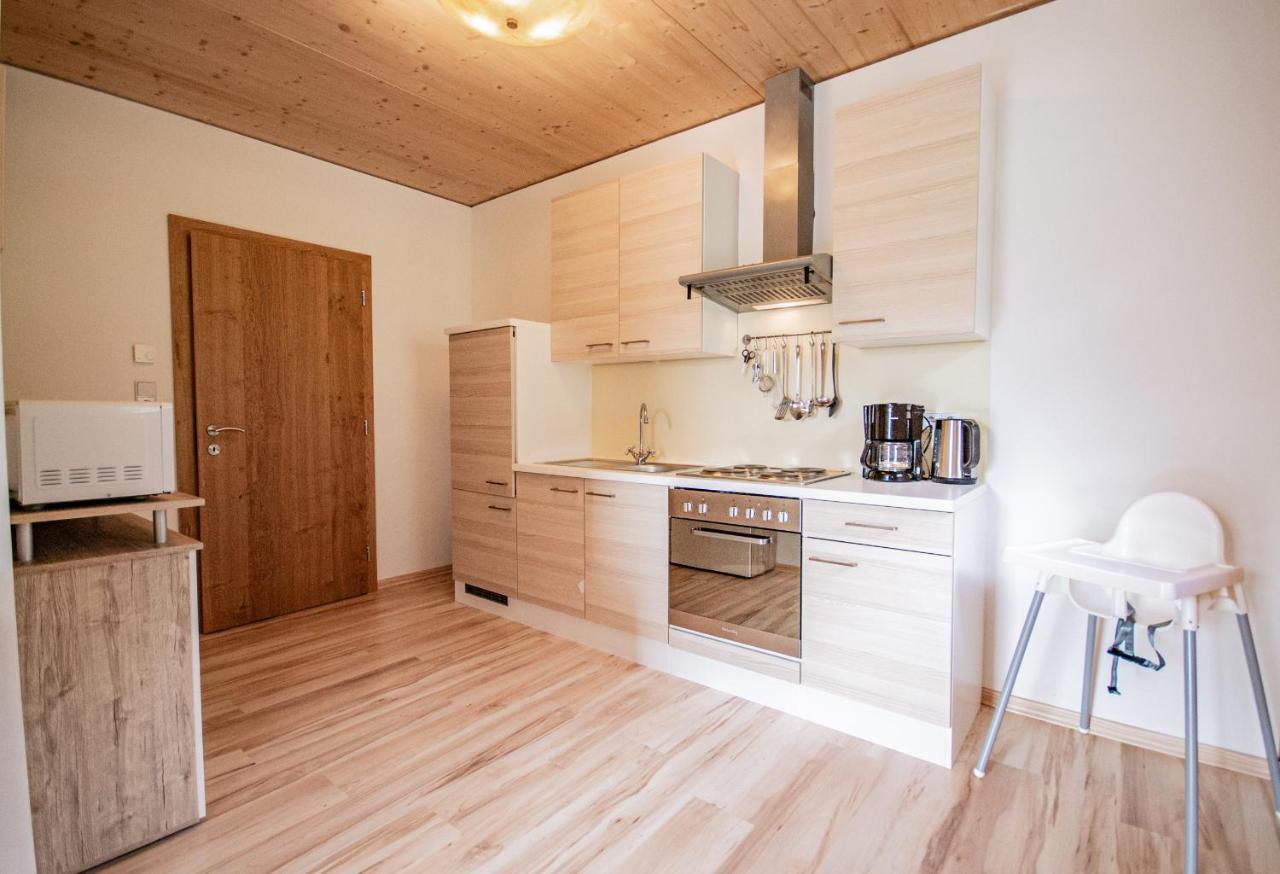 Gschnitzerhof Apartment Bagian luar foto