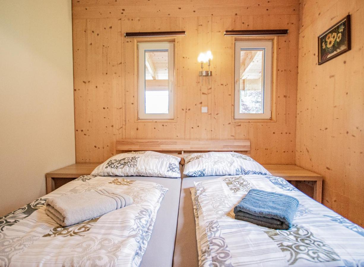 Gschnitzerhof Apartment Bagian luar foto