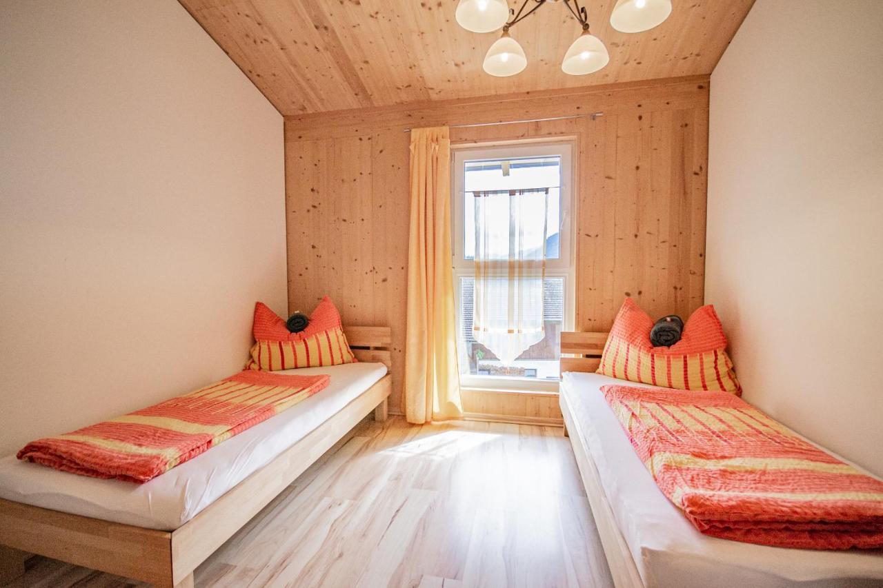 Gschnitzerhof Apartment Bagian luar foto
